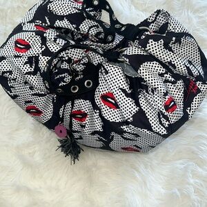 Betsey Johnson  sack  faces